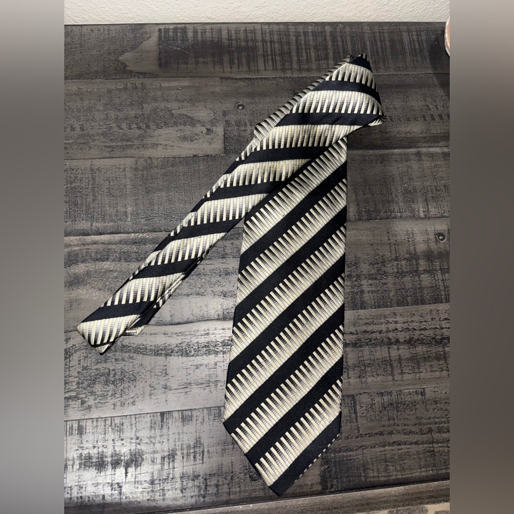 PAVONE Italian Made Necktie​​